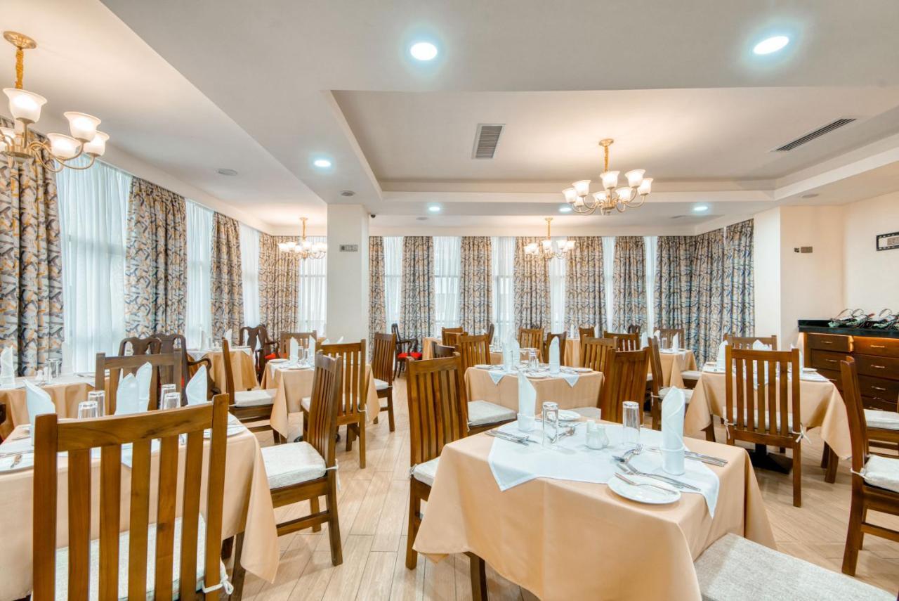 Kibo Palace Hotel Моши Экстерьер фото